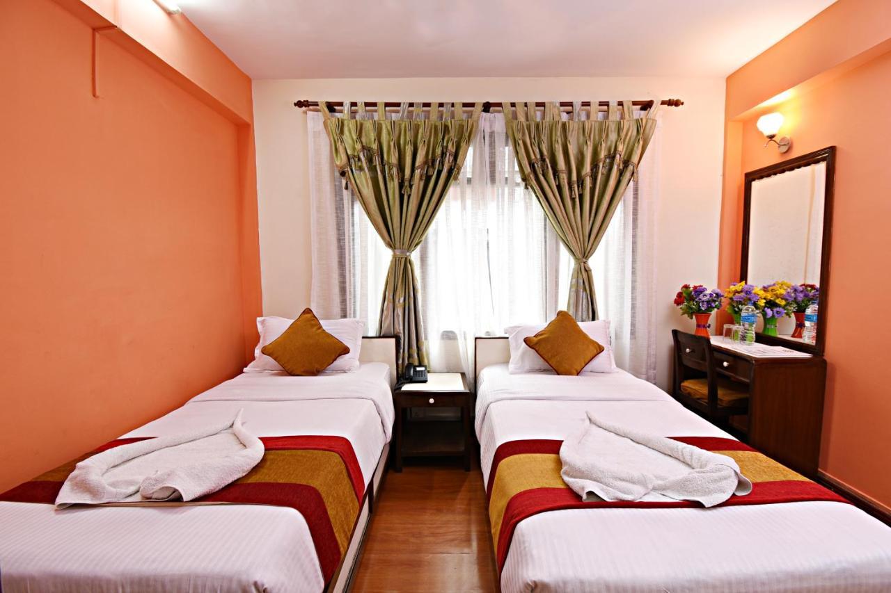 Hotel Pleasure Home Катманду Экстерьер фото
