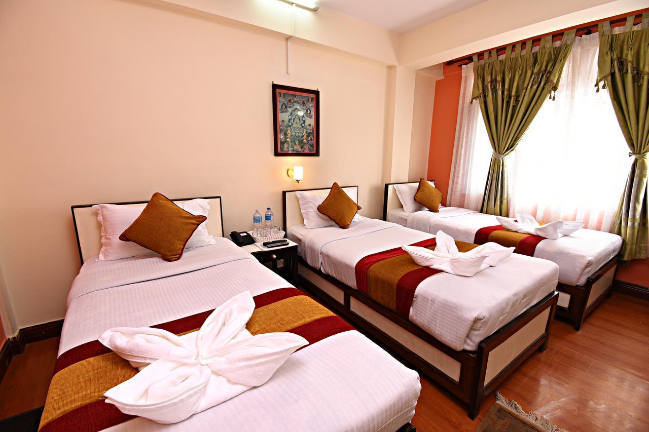 Hotel Pleasure Home Катманду Экстерьер фото